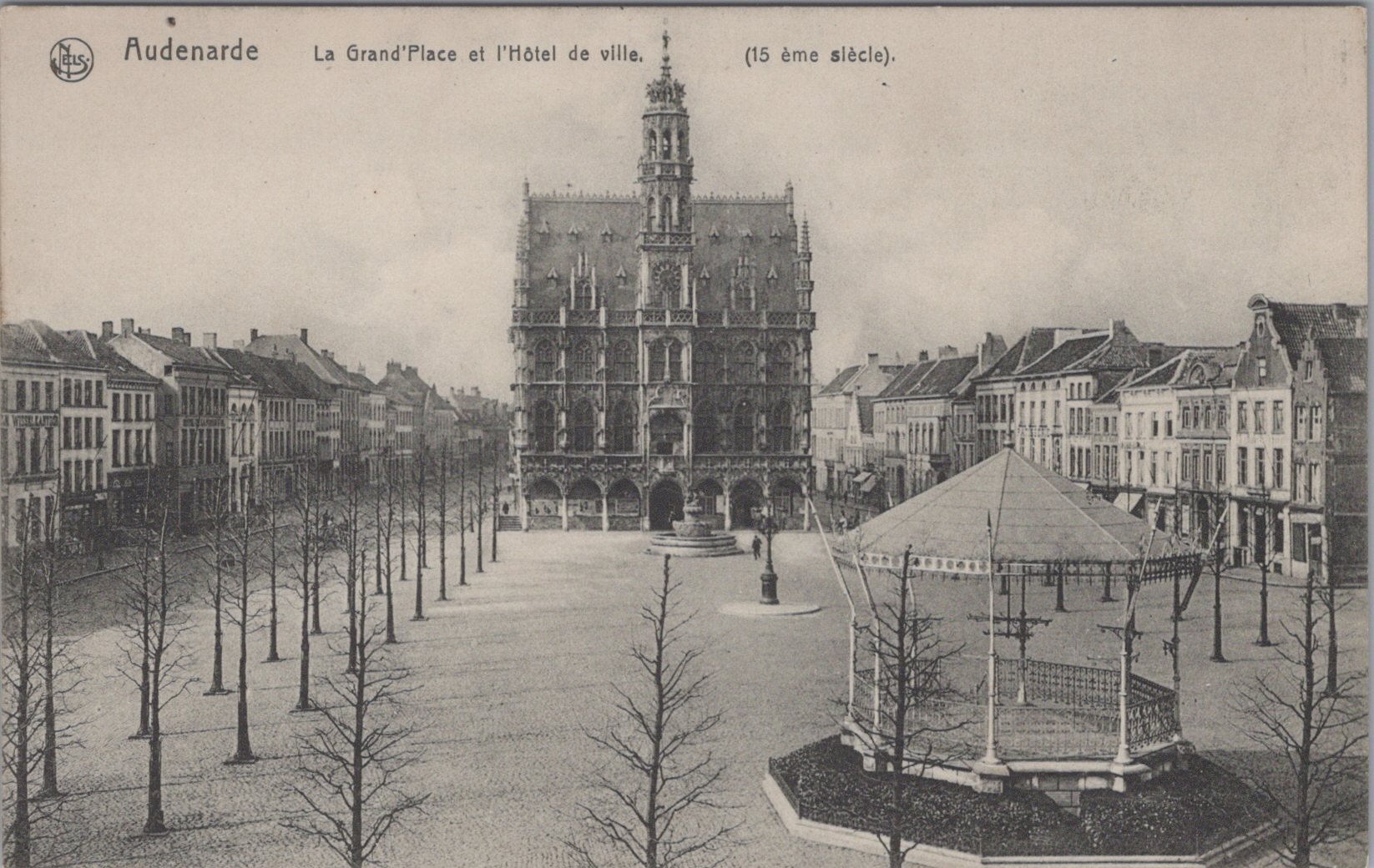 /Belgium/Places/BE_Place_1900-1961_Audenarde La Grand Place et Htel de ville.jpg